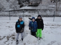 Schnee im Schulgarten