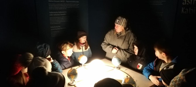 Besuch der Sonnenuhrenausstellung Besuch der Sonnenuhrenausstellung
